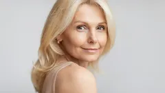 Sedm každodenních návyků, které urychlují stárnutí — ověřte si, zda je máte i vy.