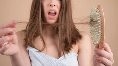 5 nejčastějších chyb v péči o vlasy, kterých se dopouštějí ženy po čtyřicítce