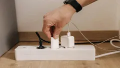 Elektrické spotřebiče, které byste měli při odchodu z domu odpojit ze zásuvky: Může to snížit výdaje až o 30 %