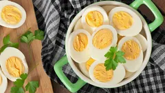 Jak správně zchladit vařená vejce, aby měla ideální chuť a texturu: Tajemství profesionálů
